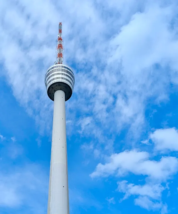 Harald Hentschel zaubert für Mercedes-Benz Gäste auf der Eventebene des Fernsehturms Stuttgart